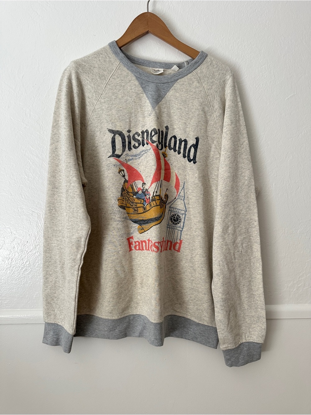 Disney Junkfood Fantasyland Crewneck Sweater Medium